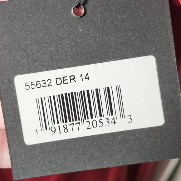 MacDuggal Elegant One-Shoulder Red Evening Gown - Ieena Size 16 - Picture 7 of 14